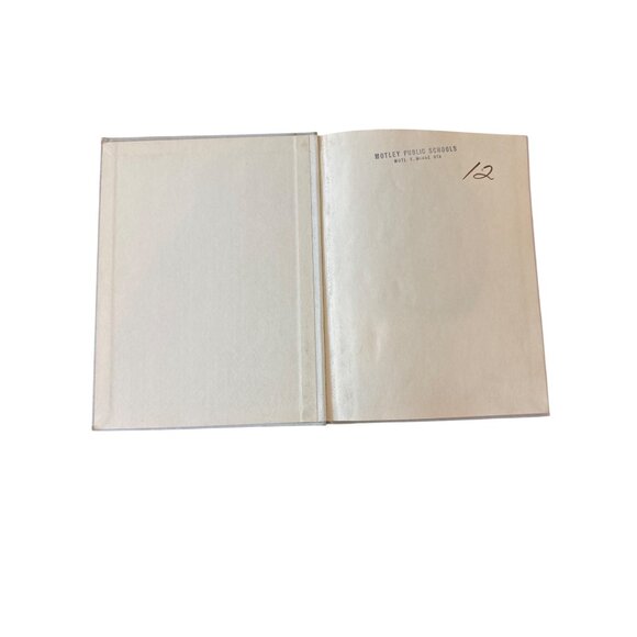 Vintage The Little Pig In The Cupboard Hardcover Book Helen E. Buckley Drawings - Picture 9 of 12